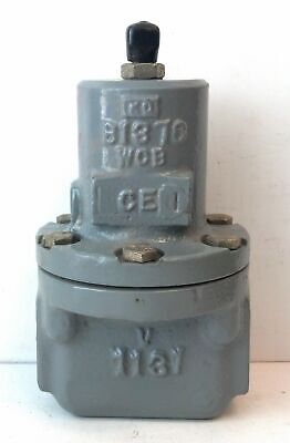 Fisher 98H-2 1/2" NPT 300 PSI MAX 25-75 PSI Spring Range Pressure Regulator