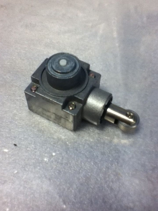 Telemecanique ZCK-E646 Limit Switch Head- No Box