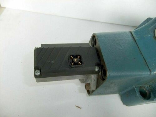 Bosch 0811404452 250BAR 3600PSI Directional Control Solenoid Valve