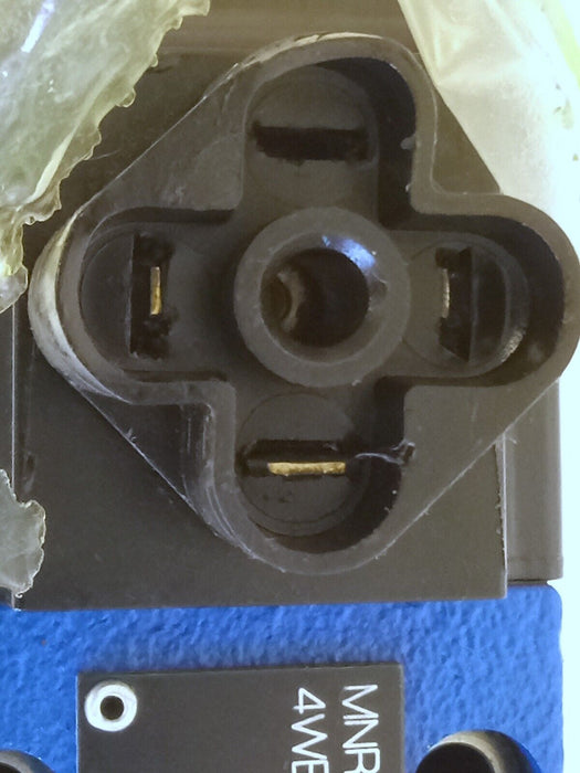 Rexroth R900558641 4WE 6 E62/EW110N9K4 Hydraulic Solenoid Valve