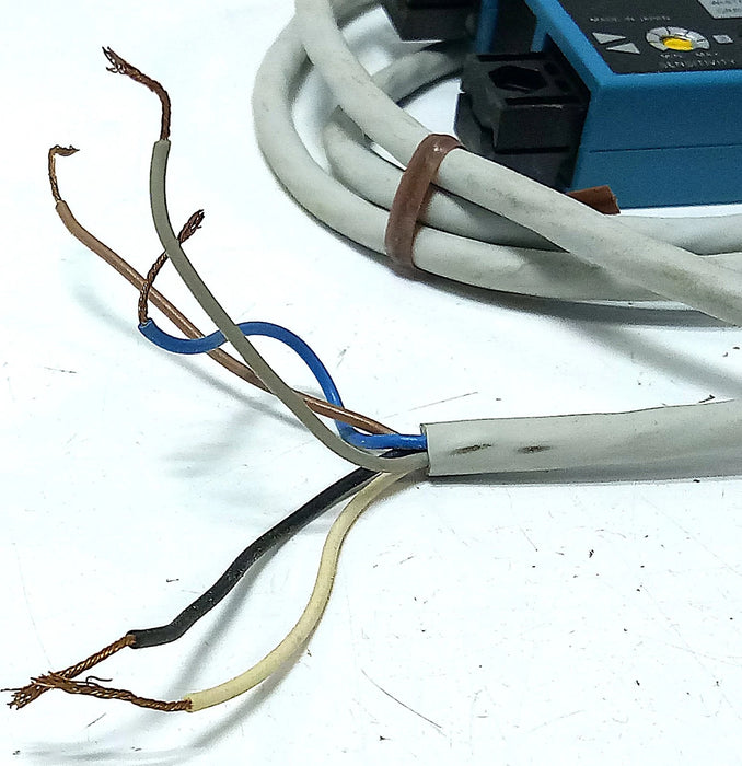 Pepperl Fuchs FE5F-2MC6A 10-28 V DC Fiber Optic Photoelectric Sensor