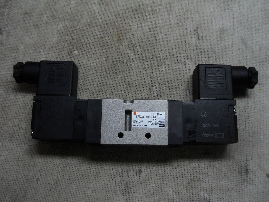 SMC VF3233-5DB-02F solenoid Valve 24 VDC