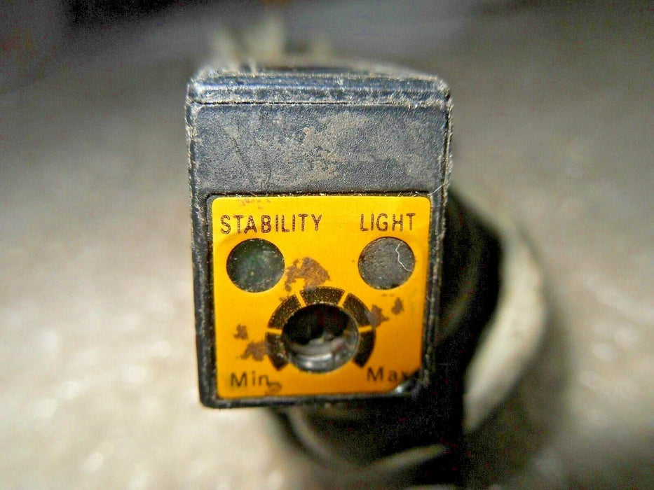 1 OMRON E3S-DS10B41 PHOTOELECTRIC SWITCH