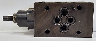 Vickers DGMFN-3-Z-P2W-41 Hydraulic Flow Control Valve