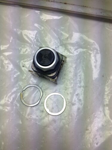 Allen-Bradley 800T-A PUSHBUTTON