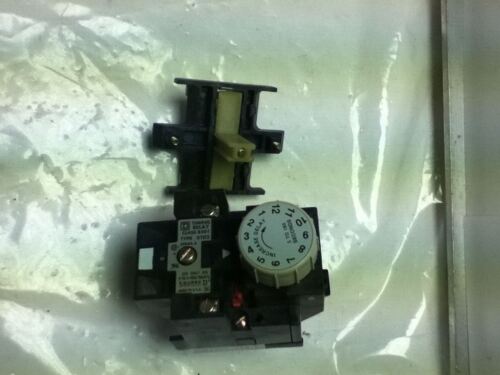 Square D 8501XTD2 Timer