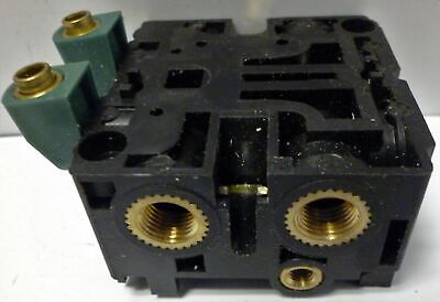 Parker PVUB14287 4-Way Valve Base