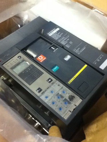 Square D TA2AAR44A9SXXXXXXA NT08N1 800 A 3 P MASTERPACT Circuit Breaker