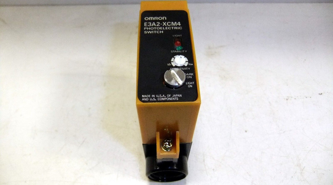 Omron Photoelectric Switch E3A2-XCM4