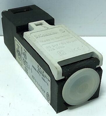 Moeller AT0-11-1-ZB 230/400 V 4-6 A Safety Interlock Switch