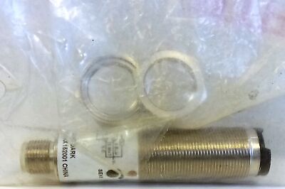 HTM Electronics M18B-D0500P-CX9Q4UE 10-30 VDC Photoelectric Proximity Sensor