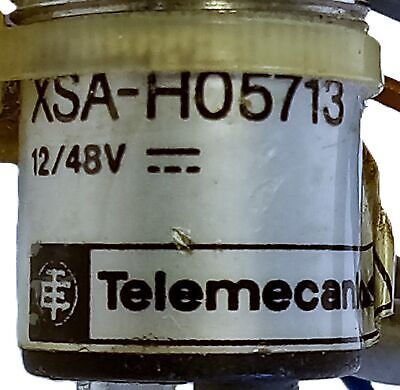 Telemecanique XSA-H05713 12-48 VDC Inductive Proximity Sensor