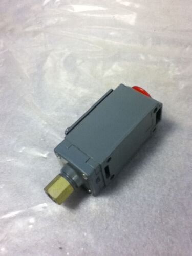 Square D B53B1-SB36 Limit Switch- No Box