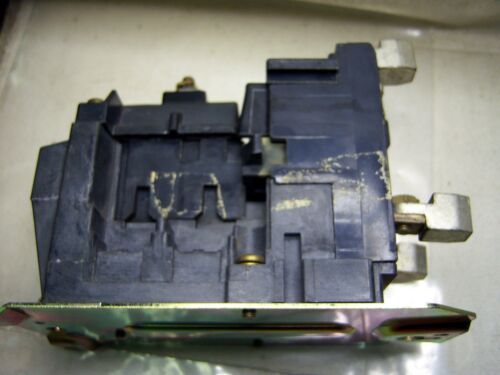Allen-Bradley AC Contactor 500L-COD92 60A Non-Motor Loads