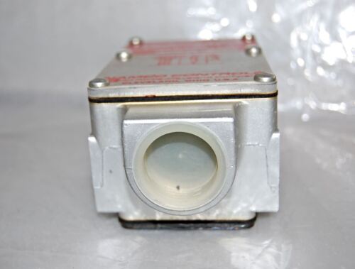 NAMCO CONTROLS EA170-12100 SNAP LOCK LIMIT SWITCH