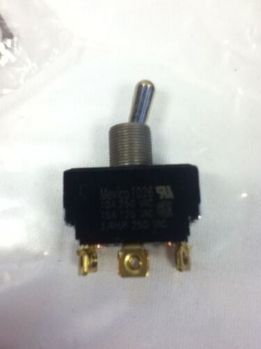 LARGE LOT OF 1026 TOGGLE SWITCHES 126 SWITCHES