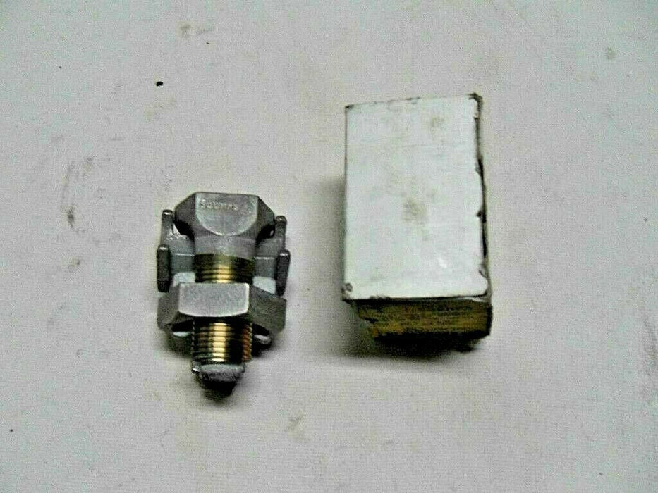 1 THOMAS & BETTS 500HPS SPLIT CONNECTOR W/ SPACER