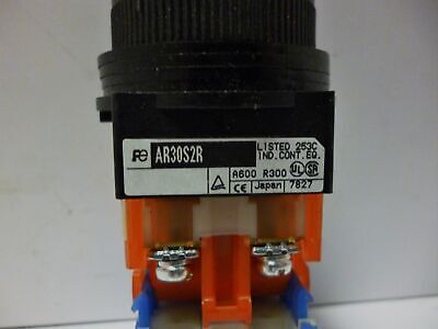 Fuji AR30S2R Pushbutton / Selector Switch