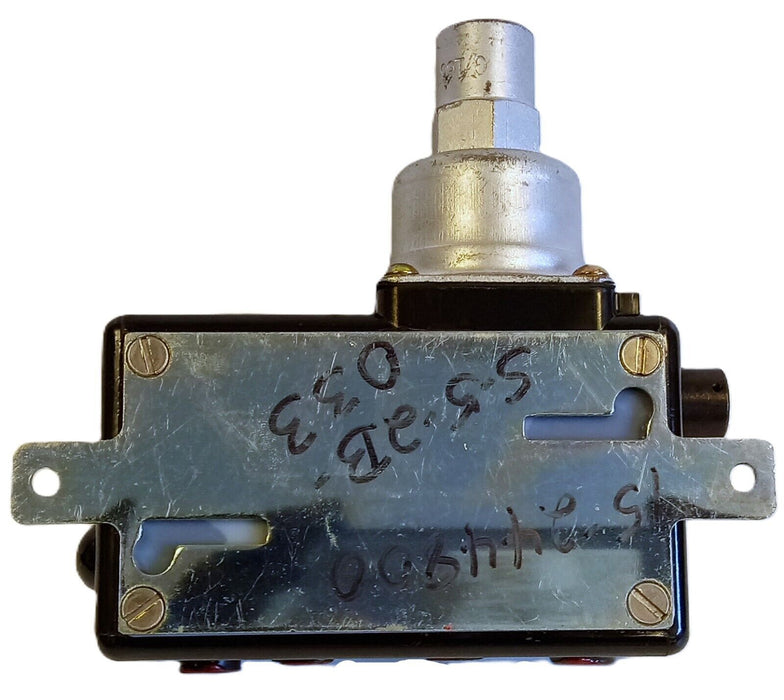 Detroit Switch No 2504265 250 Type RB4 115-550 V 16 A 5-75 psi Pressure Switch