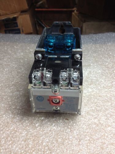 Allen-Bradley 700DC-P220Z1 CONTROL RELAY