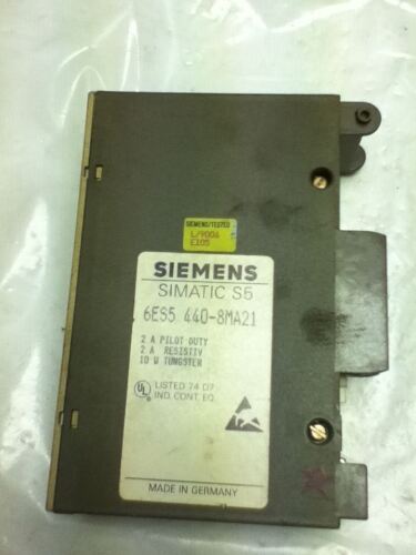 Siemens 6ES5-440-8MA21 OUTPUT MODULE