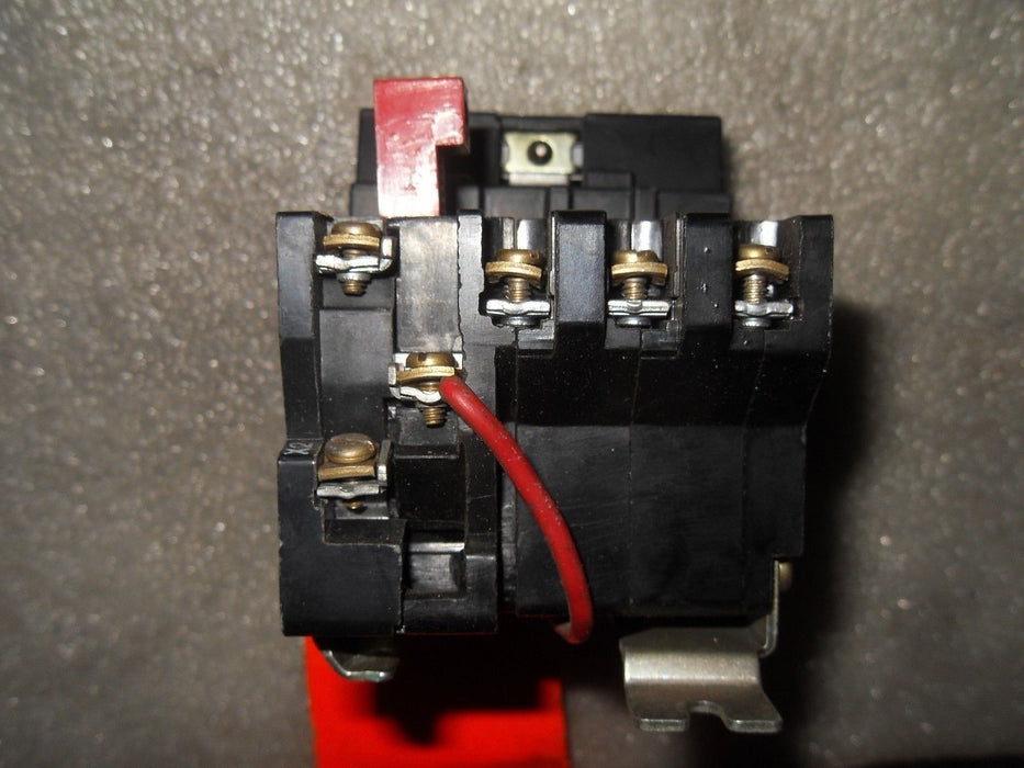 1 Square D 8536-A0-2 SIZE 00 STARTER