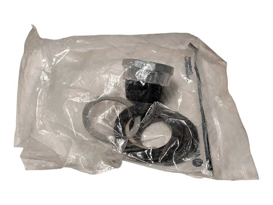 Allen-Bradley 800T-J2A Series T 600V AC/DC 3-Position Maintained Selector Switch