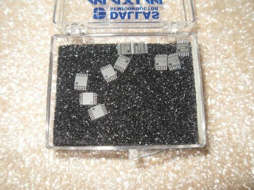10 NIB Maxim MAX8526EUD Linear Voltage Regulators