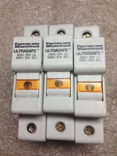 3 Ferraz Shawmut L214462 Fuseholders