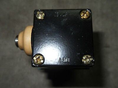 1 MICRO SWITCH LSYEC3KQ-FP LIMIT SWITCH