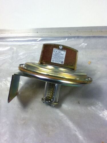 DWYER 1638-5 PRESSURE SWITCH