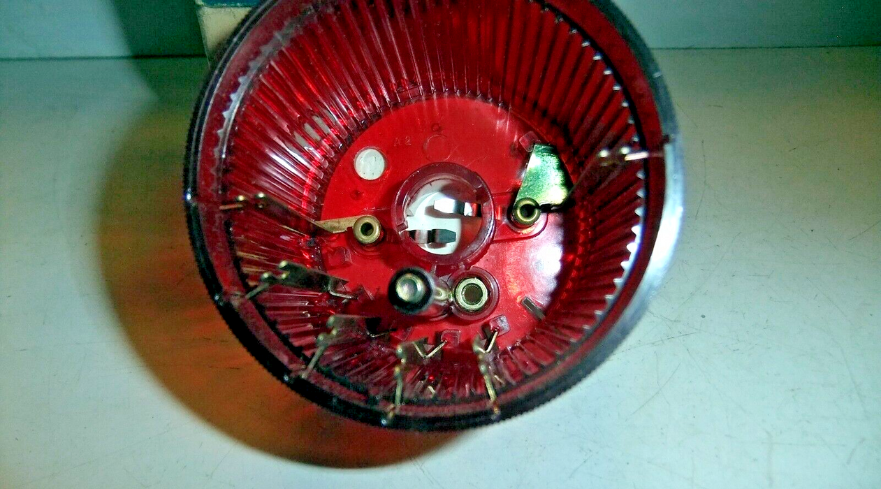 3 Telemecanique 28047 Stack Lights XVAC341
