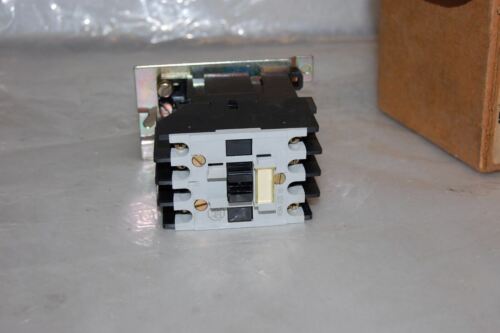 Allen-Bradley 500L-TOD93 CONTACTOR