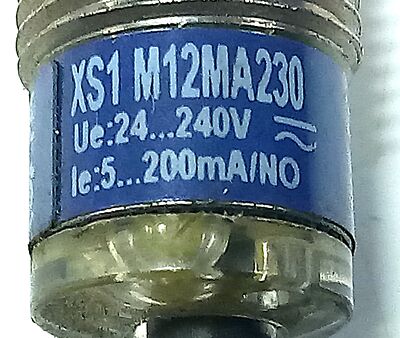 Telemecanique XS1M12MA230 24-240 V AC/DC Inductive Proximity Sensor