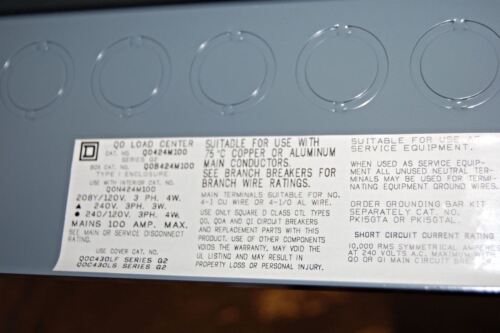 Square D Q0424M100 240/120 V AC 100 A 3 Phase 4 Wire 24 Slot Load Center