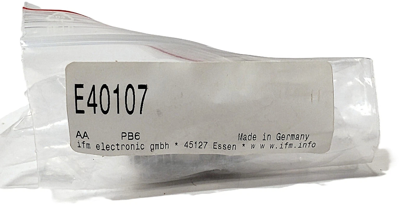 Efector SID10ADBFKOW/LS 90-240 VAC Flow Sensor w/ E40107 and W70207 fittings