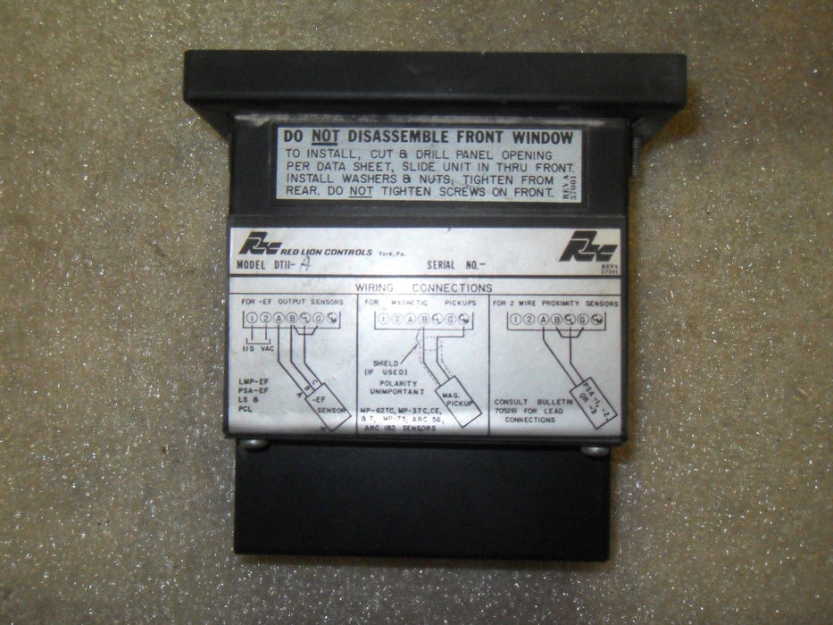 Red Lion Ditak II Model 101 Digital Tachometer DT-11A