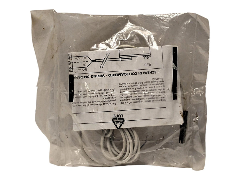 Metal Works W0950022180 30 V AC/DC Magnetic Proximity Sensor