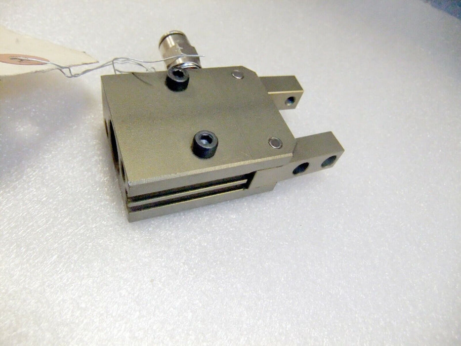 Schunk Two Finger Angular Gripper SWG40