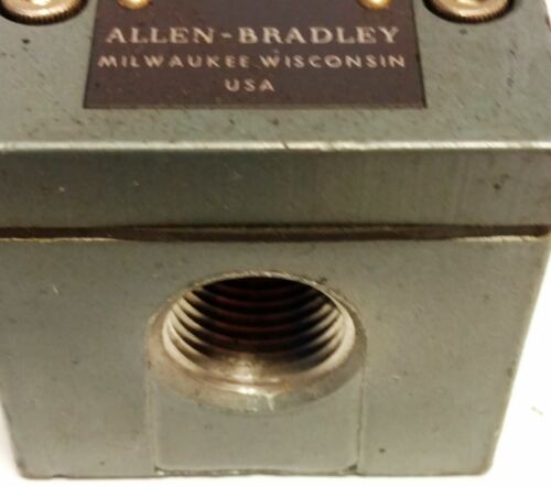 Allen-Bradley 802X-A4 Rotary Gear Limit Switch