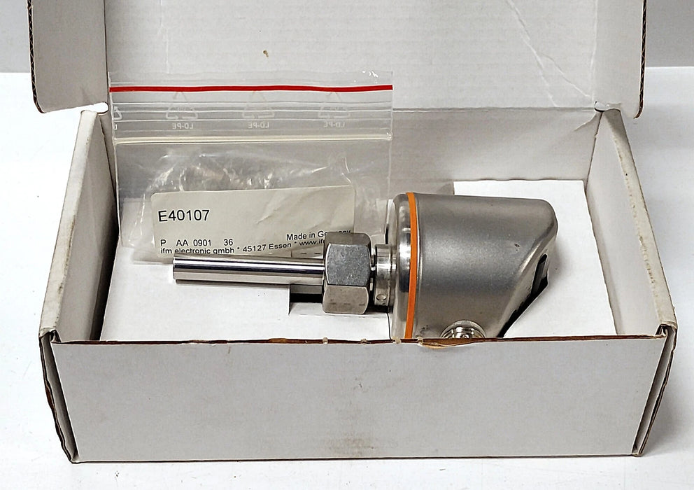 Efector SID10ADBFPKG/US S15010 SI8503 19-36 V DC Flow Monitor w/ E40107 Fitting