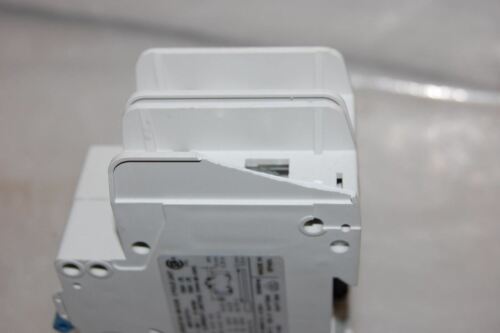 SCHNEIDER ELECTRIC MGN61318 MINIATURE CIRCUIT BREAKER