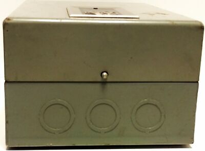 Allen-Bradley 702-AAD-91 Contactor w/ Enclosure