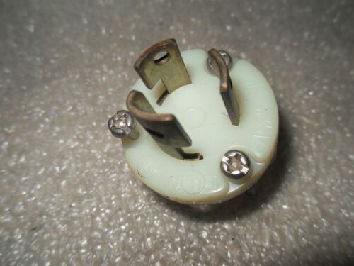 Pass & Seymour Legrand L515-P Turnlock Plug