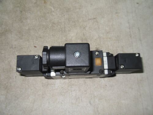 SMC Nvfs3210-9Dz Solenoid Valve