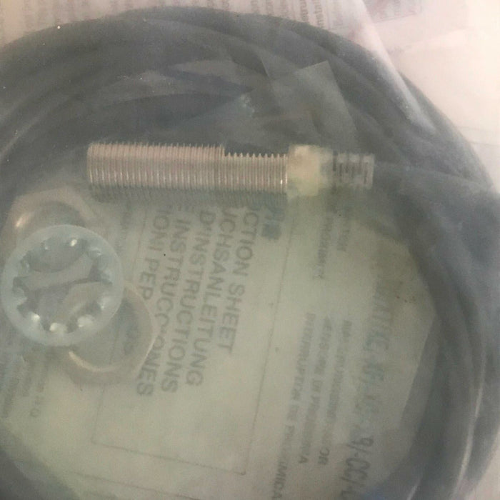 Omron E2E-X3D1-N Inductive Proximity Sensor