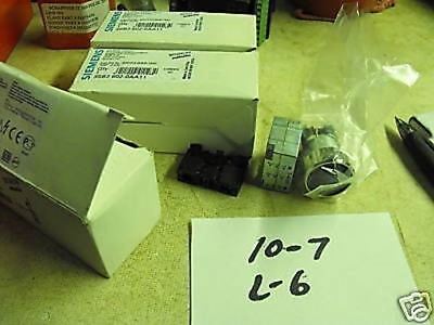 LOT OF 3 Siemens PUSHBUTTONS 3SB3 602-0AA11