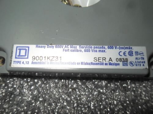 Square D 9001KZ31 Control Station Enclosure
