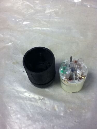 PASS & SEYMOUR L1530C 30 A 250 V NEMA L15-30R Turnlock Twist-Locking Connector