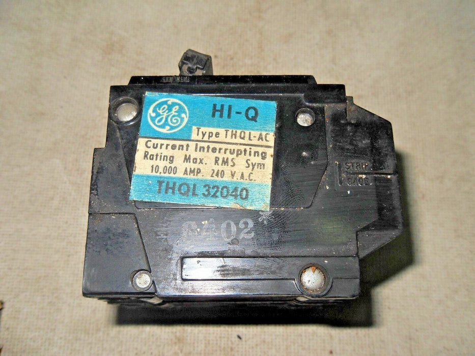 GE THQL32040 Circuit Breaker